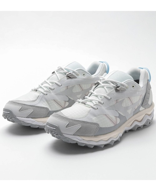 MIZUNO SPORTS STYLE(ミズノスポーツスタイル)の「WAVE MUJIN TL GTX(スニーカー・メンズ・ブラック/チャコールグレー/オフホワイト・27.5cm/25.0cm/26.5cm/25.5cm/26.0cm/23.5cm/27.0cm/28.0cm/24.5cm/24.0cm/23.0cm/29.0cm)」の2枚目の写真