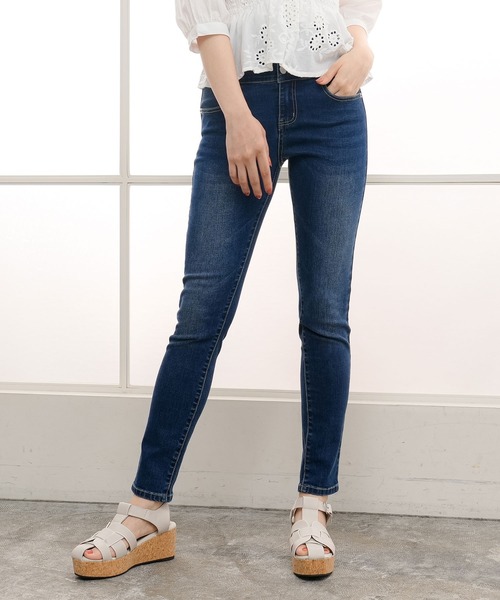 Newlyme(ニューリーミー)の「やみつき厚底グルカサンダル(サンダル・レディース・ホワイト/ブラック・22.5cm/23cm/24cm/24.5cm/25.5cm/26cm/23.5cm/25cm/22cm)」の7枚目の写真