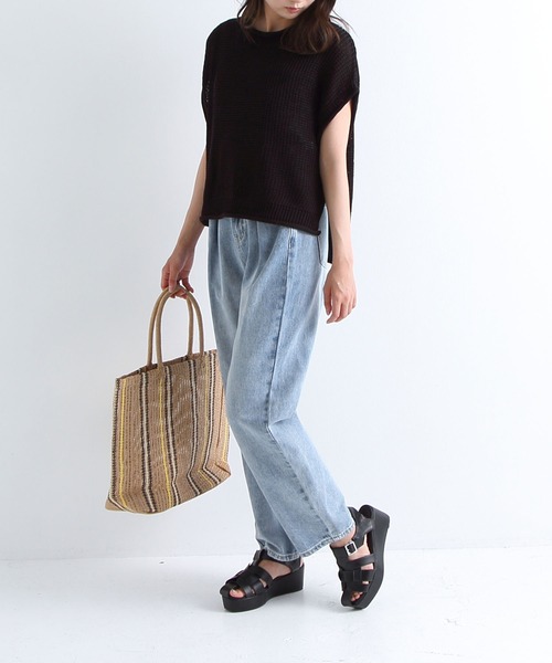 Newlyme(ニューリーミー)の「やみつき厚底グルカサンダル(サンダル・レディース・ホワイト/ブラック・22.5cm/23cm/24cm/24.5cm/25.5cm/26cm/23.5cm/25cm/22cm)」の15枚目の写真