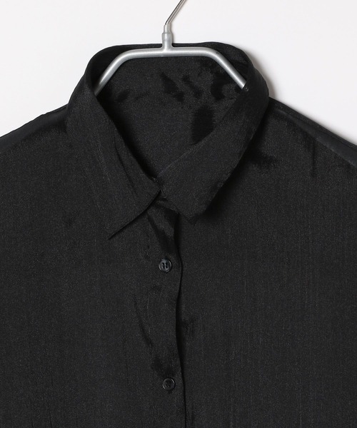 LOWRYS FARM（ローリーズファーム）の「シャンブレーワイドシャツ　344676（シャツ/ブラウス・レディース・ブラック/ブルー/ブラウン/アイボリー/ピンク・FREE）」の6枚目の写真