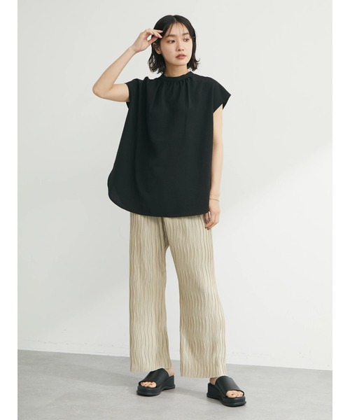 Green Parks(グリーンパークス)の「バック釦フレンチスリーブブラウス(シャツ/ブラウス・レディース・ライトベージュ/ブラック/ブルーグリーン・FREE)」の14枚目の写真