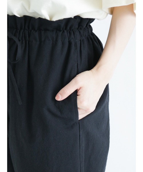 Samansa Mos2(サマンサ モスモス)の「裾絞りパンツ(その他パンツ・レディース・ブラック/ベージュ/オフホワイト・フリ-)」の15枚目の写真