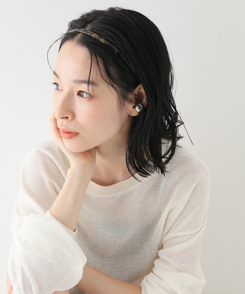 SLOBE IENA(スローブイエナ)の「【NP CREATION/エヌピークリエイション】細カチューシャ(カチューシャ・レディース・ブラック/ブラウン/キャメル・FREE)」の2枚目の写真