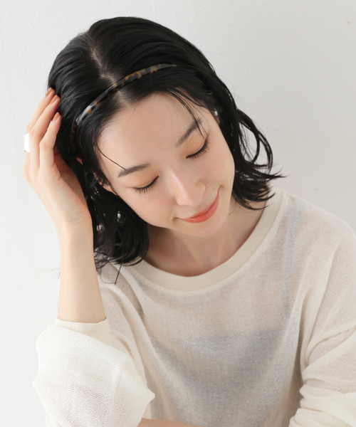 SLOBE IENA(スローブイエナ)の「【NP CREATION/エヌピークリエイション】細カチューシャ(カチューシャ・レディース・ブラック/ブラウン/キャメル・FREE)」の13枚目の写真