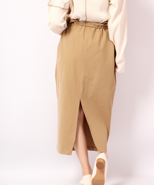 TRANOI（トラノイ）の「TRANOI ウエストギャザースカート（スカート・レディース・ブラック/ベージュ/カーキ・FREE）」の13枚目の写真
