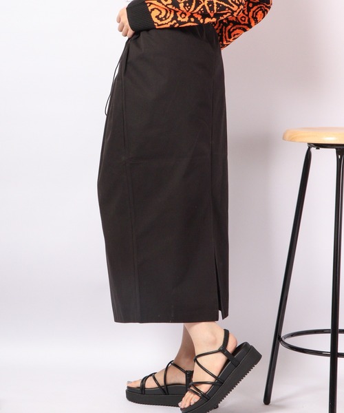 TRANOI（トラノイ）の「TRANOI ウエストギャザースカート（スカート・レディース・ブラック/ベージュ/カーキ・FREE）」の6枚目の写真