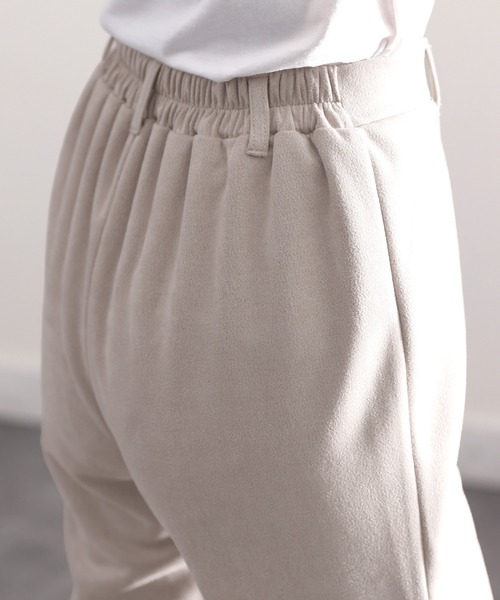 classicalelf(クラシカルエルフ)の「これ1枚で季節感漂う。スエードポンチセミフレアパンツ(その他パンツ・レディース・ブラウン/ブラック/ベージュ系その他・LARGE/X-LARGE/MEDIUM/SMALL)」の13枚目の写真