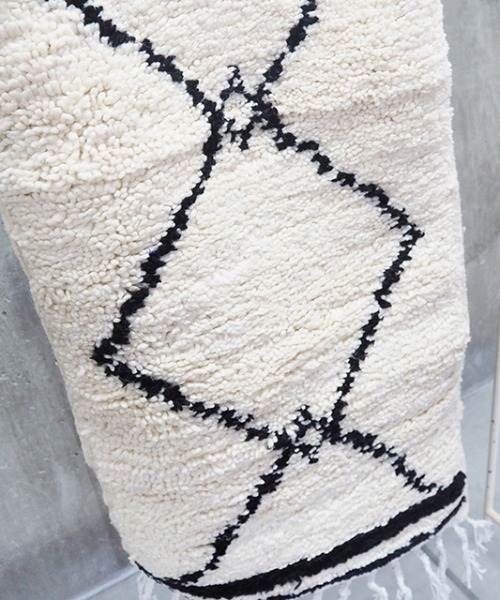 CONTROL FREAK / CTFK（コントロールフリーク）の「CONTROL FREAK(コントロールフリーク)BENIOURAIN（ラグ/マット・レディース・ホワイト/グレー/アイボリー/クリーム・FREE）」の8枚目の写真