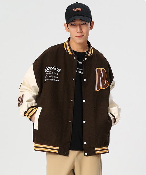 Ressaca(レサーカ)の「オーバーサイズ ワッペンロゴ刺繍スタジャン フェイクレザー切り替えブルゾン(スタジャン・メンズ・ブラウン系その他/ブラック/ブラック系その他2/ブラウン系その他2/ブラック系その他/グレー/ブラウン/グリーン/グリーン系その他2・M/XL/L)」の5枚目の写真