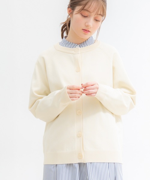 Honeys（ハニーズ）の「クルーネックカーディガン（カーディガン/ボレロ・レディース・ブラック/ライム/ブルー/アイボリー/ピンク系その他・LL/M/L）」の2枚目の写真