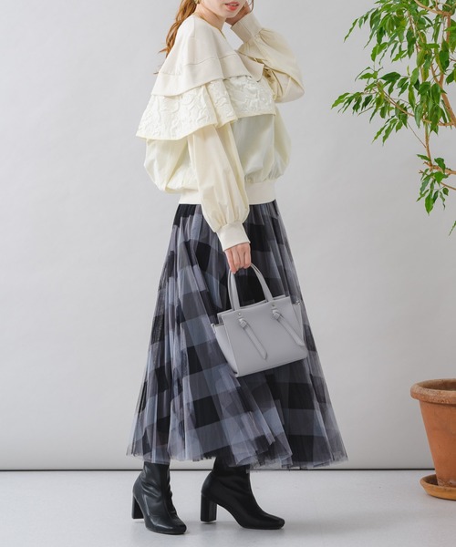 Paradise Picnic（パラダイスピクニック）の「anana フリルケープレイヤープルオーバー（スウェット・レディース・チャコールグレー/アイボリー・FREE）」の12枚目の写真