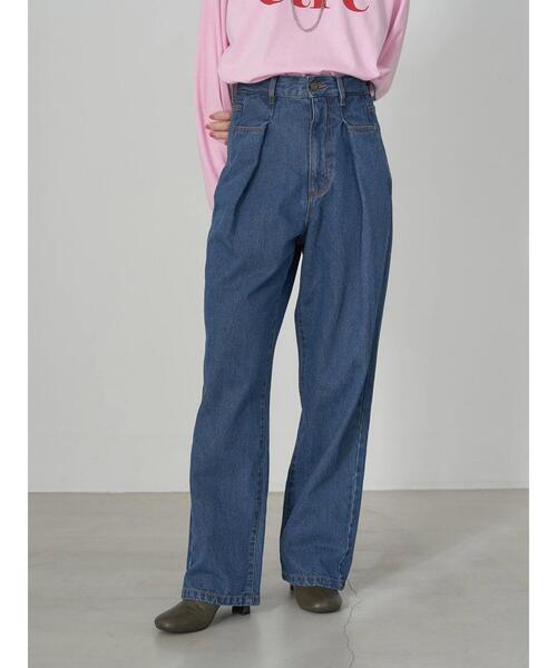 earth music&ecology(アースミュージックアンドエコロジー)の「フロントタックデニムパンツ(その他パンツ・レディース・ライトインディゴブルー/ブルー系その他・S/M)」の5枚目の写真