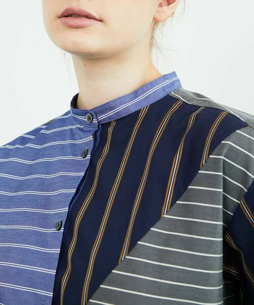 FRAPBOIS（フラボア）の「ストラシャツ（シャツ/ブラウス・レディース・ネイビー/ブルー・1/2）」の5枚目の写真