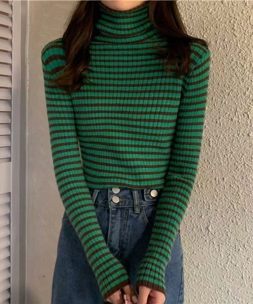 Nia（ニア）の「Nia(ニア)/ボーダータートルネック（ニット/セーター・レディース・レッド/グレー/イエロー/グリーン/ブラック/ブラウン・FREE）」の4枚目の写真