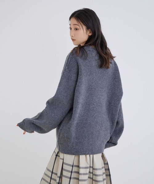 Jayro(ジャイロ)の「ゴマジャガードニットプルオーバー(ニット/セーター・レディース・レッド/チャコールグレー/ベージュ・M)」の4枚目の写真