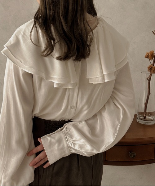 apres jour clair（アプレジュールクレア）の「【apres jour clair】2WAYラッフルブラウス【ZOZOTOWN限定アイテム】（シャツ/ブラウス・レディース・ライトベージュ/オフホワイト・X-LARGE/フリー）」の13枚目の写真