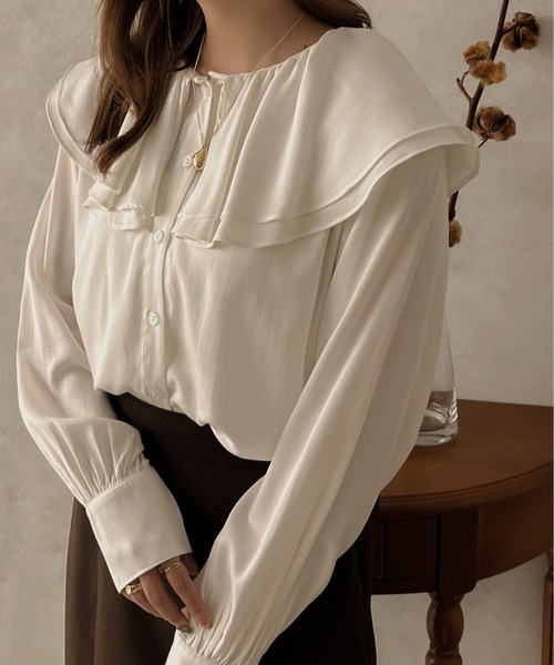 apres jour clair（アプレジュールクレア）の「【apres jour clair】2WAYラッフルブラウス【ZOZOTOWN限定アイテム】（シャツ/ブラウス・レディース・ライトベージュ/オフホワイト・X-LARGE/フリー）」の7枚目の写真