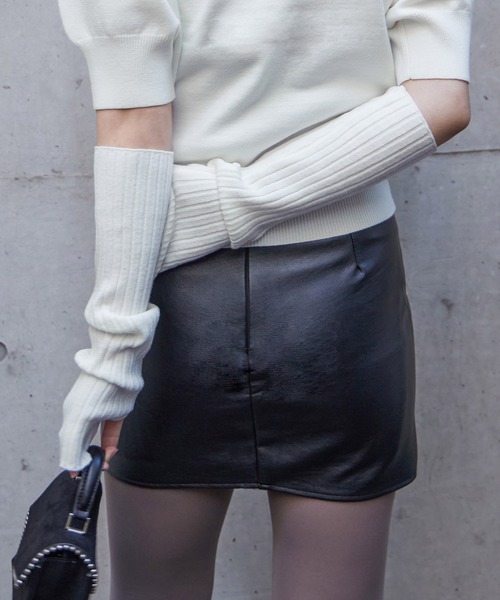Fashion Letter(ファッションレター)の「12G アームカバー付き ニットトップス(ニット/セーター・レディース・グリーン系その他/オフホワイト/ブラック/グレイッシュベージュ・M)」の7枚目の写真