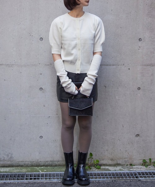 Fashion Letter(ファッションレター)の「12G アームカバー付き ニットトップス(ニット/セーター・レディース・グリーン系その他/オフホワイト/ブラック/グレイッシュベージュ・M)」の9枚目の写真