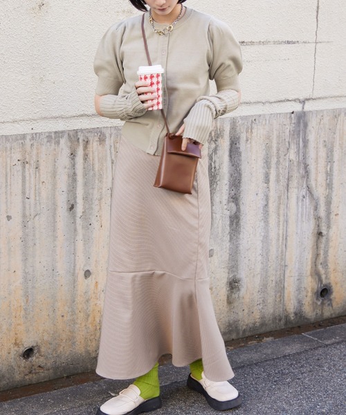 Fashion Letter(ファッションレター)の「12G アームカバー付き ニットトップス(ニット/セーター・レディース・グリーン系その他/オフホワイト/ブラック/グレイッシュベージュ・M)」の17枚目の写真