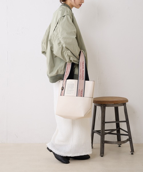 THEATRE PRODUCTS(シアタープロダクツ)の「【THEATRE PRODUCTS】フェイクレザートートバッグ(トートバッグ・レディース・ブラック/アイボリー・FREE)」の14枚目の写真