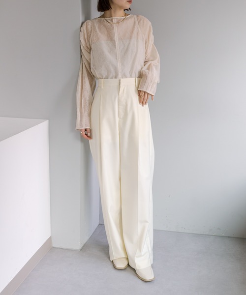 mystic（ミスティック）の「シアーパフスリーブブラウス（シャツ/ブラウス・レディース・ベージュ/ネイビー/ブルー/アイボリー・FREE）」の15枚目の写真