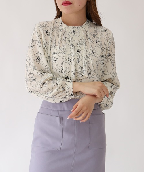 TRUDEA(トルディア)の「花柄フリルボウタイブラウス(シャツ/ブラウス・レディース・ホワイト/ブラック・MEDIUM/LARGE)」の4枚目の写真