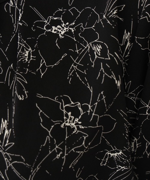 TRUDEA(トルディア)の「花柄フリルボウタイブラウス(シャツ/ブラウス・レディース・ホワイト/ブラック・MEDIUM/LARGE)」の14枚目の写真