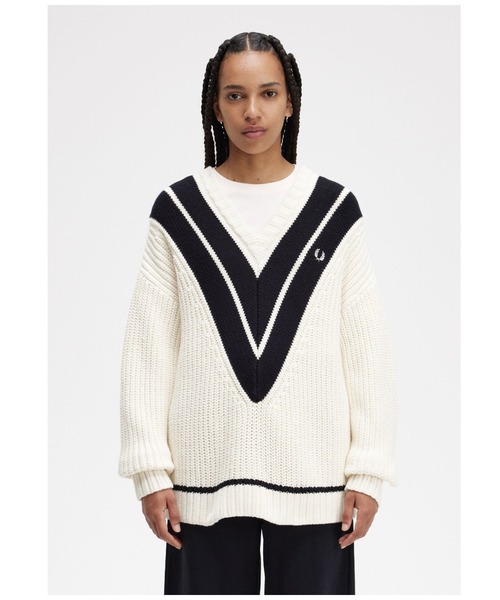 FRED PERRY(フレッドペリー)の「Tipped V-Neck Jumper(ニット/セーター・レディース・ベージュ・10)」の7枚目の写真