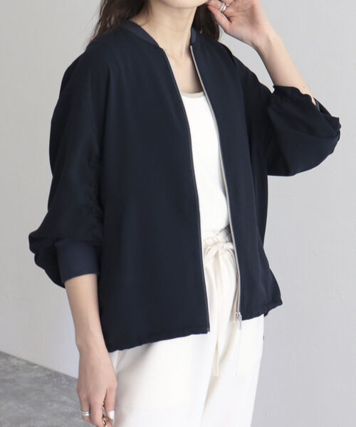 fredy emue(フレディエミュ)の「【fredy emue/フレディエミュ】袖シャーリングブルゾン(ブルゾン・レディース・ネイビー/チャコールグレー/ライトグレー・38)」の15枚目の写真