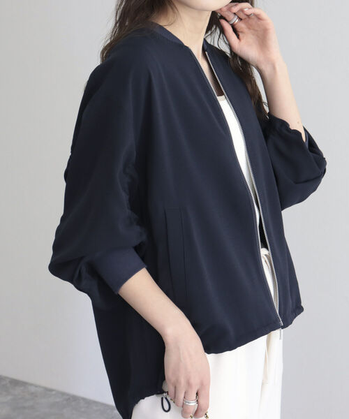 fredy emue(フレディエミュ)の「【fredy emue/フレディエミュ】袖シャーリングブルゾン(ブルゾン・レディース・ネイビー/チャコールグレー/ライトグレー・38)」の17枚目の写真