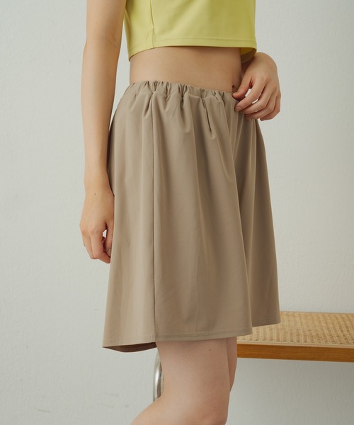 【美品】earthy スイムウェア earthy（アーシー）の「【UVカット】スイムミディパンツ