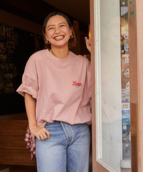 FREAK'S STORE（フリークスストア）の「【限定展開】LUCY'S BAKERY×FREAK'S STORE/ルーシーズベーカリー 別注 ビッグシルエット バックプリント クルーネックTシャツ（Tシャツ/カットソー・メンズ・ホワイト/ブラック/ネイビー/ライトピンク/その他9・SMALL/MEDIUM/LARGE）」の17枚目の写真