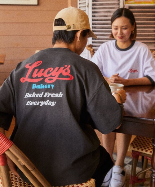 FREAK'S STORE（フリークスストア）の「【限定展開】LUCY'S BAKERY×FREAK'S STORE/ルーシーズベーカリー 別注 ビッグシルエット バックプリント クルーネックTシャツ（Tシャツ/カットソー・メンズ・ホワイト/ブラック/ネイビー/ライトピンク/その他9・SMALL/MEDIUM/LARGE）」の19枚目の写真