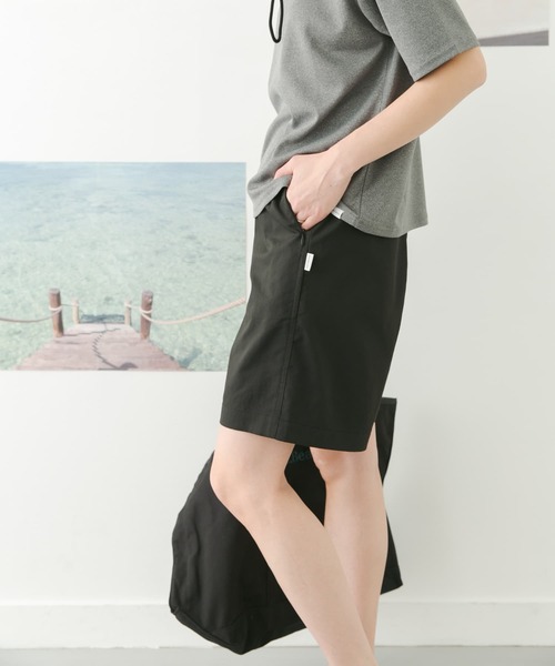 FORK&SPOON(フォークアンドスプーン)の「FORK&SPOON add fabrics バギーズショーツ(その他パンツ・レディース・ブラック/ベージュ・1/2)」の3枚目の写真