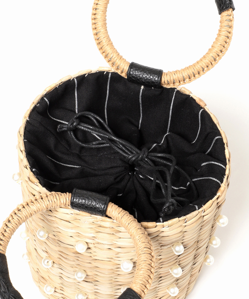 MIAN （ミアン）の「【MIAN/ミアン】パールバケツバッグ（かごバッグ・レディース・ベージュ/ブラック・FREE）」の4枚目の写真