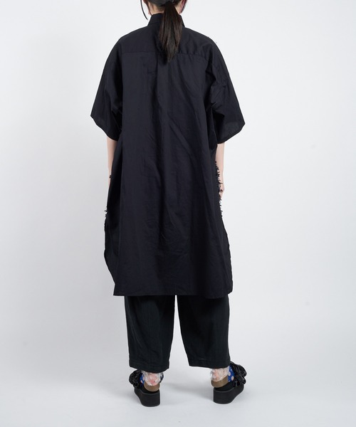 gomme（ゴム）の「リボンカットＪＱ　ロングシャツ（シャツ/ブラウス・レディース・ブラック×ブラック/ホワイト×ブラック・MEDIUM）」の4枚目の写真