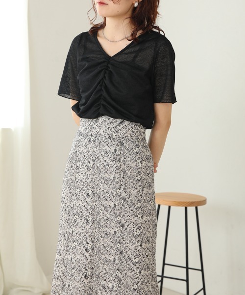 Bab(バブ)の「シアーギャザー2WAYトップス(Tシャツ/カットソー・レディース・ブラック/オフホワイト/イエロー・M)」の15枚目の写真