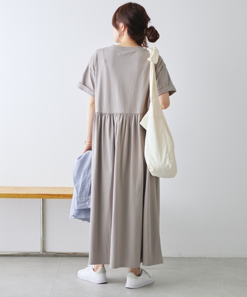 PUAL CE CIN（ピュアルセシン）の「【ZOZO限定】カレッジロゴギャザーカットソーワンピース（ワンピース・レディース・チャコール/ネイビー/ライトグレー・FREE）」の8枚目の写真