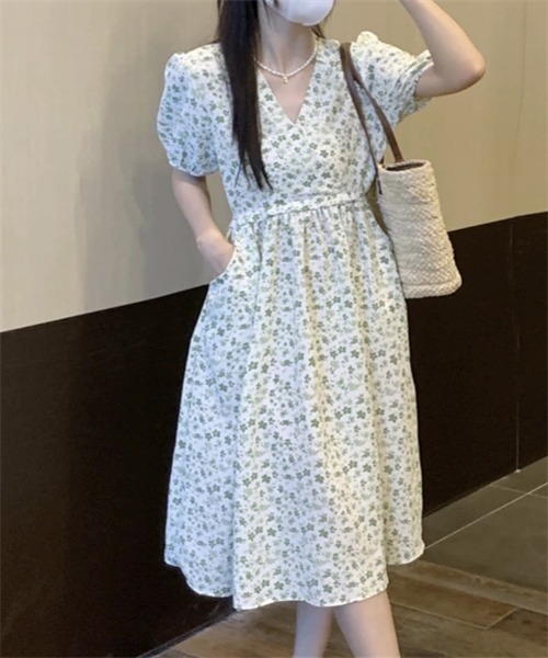 FREE STYLISTS(フリー スタイリスト)の「ウエストマーク カシュクール花柄ワンピース(ワンピース・レディース・ブルー/グリーン・FREE)」の18枚目の写真