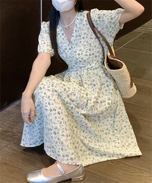FREE STYLISTS(フリー スタイリスト)の「ウエストマーク カシュクール花柄ワンピース(ワンピース・レディース・ブルー/グリーン・FREE)」の7枚目の写真