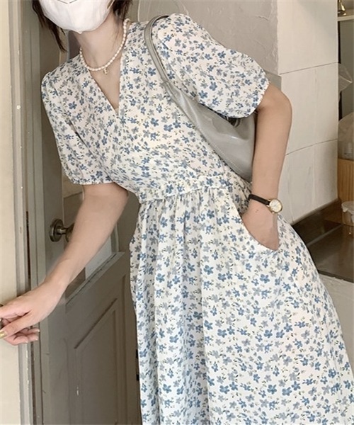 FREE STYLISTS(フリー スタイリスト)の「ウエストマーク カシュクール花柄ワンピース(ワンピース・レディース・ブルー/グリーン・FREE)」の8枚目の写真