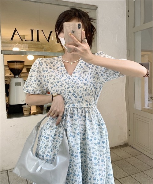 FREE STYLISTS(フリー スタイリスト)の「ウエストマーク カシュクール花柄ワンピース(ワンピース・レディース・ブルー/グリーン・FREE)」の9枚目の写真