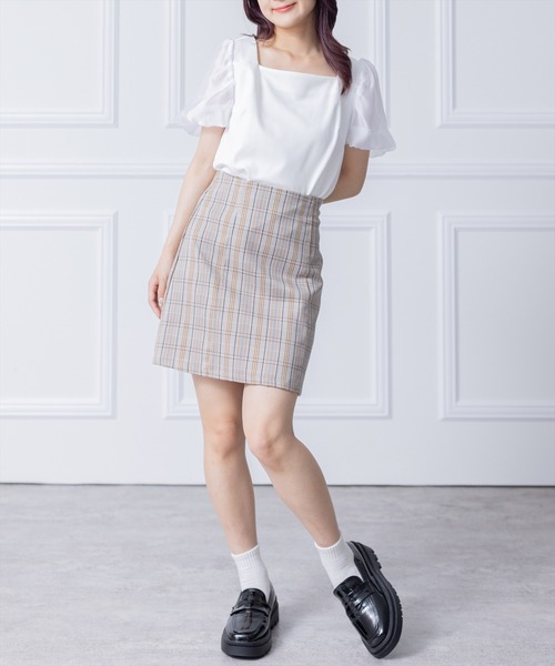 clear(クリア)の「袖切替パフスリーブスクエアネックトップス (Tシャツ/カットソー・レディース・ベージュ/ブラック/オフホワイト・F)」の13枚目の写真