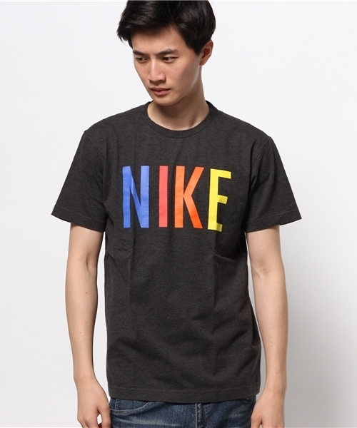 NIKE(ナイキ)の「NIKE / ブレーザー レインボーパック Tシャツ(Tシャツ/カットソー・メンズ・ホワイト/ブラック・LARGE)」の2枚目の写真