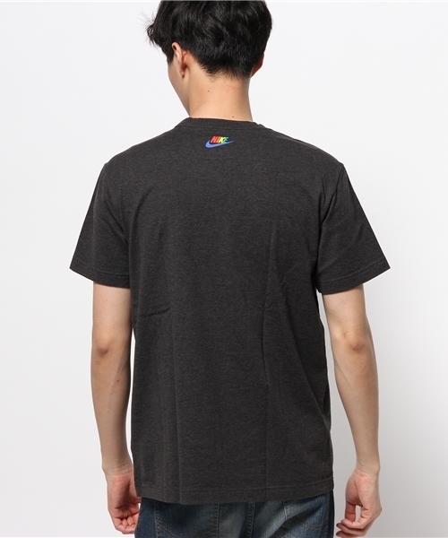 NIKE(ナイキ)の「NIKE / ブレーザー レインボーパック Tシャツ(Tシャツ/カットソー・メンズ・ホワイト/ブラック・LARGE)」の4枚目の写真