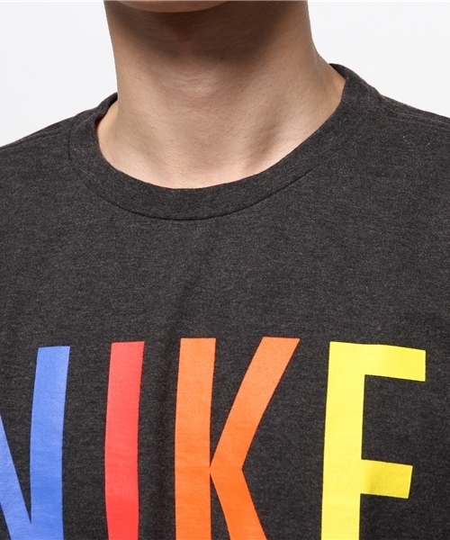 NIKE(ナイキ)の「NIKE / ブレーザー レインボーパック Tシャツ(Tシャツ/カットソー・メンズ・ホワイト/ブラック・LARGE)」の5枚目の写真