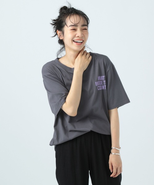 BAYFLOW(ベイフロー)の「エンブロイダリーTシャツ(Tシャツ/カットソー・レディース・グレー/オフホワイト/チャコール・FREE)」の5枚目の写真