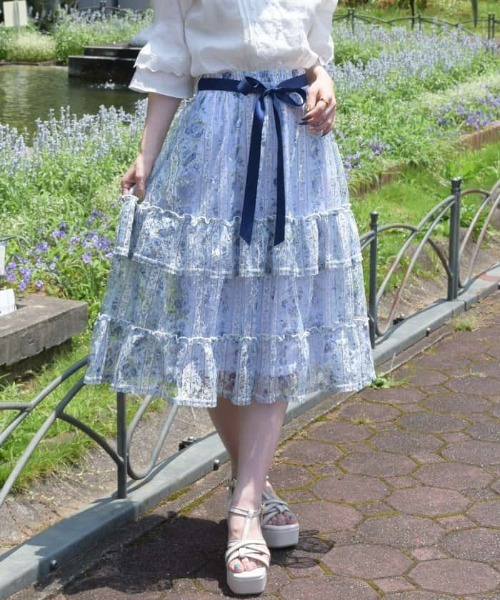 axes femme（アクシーズファム）の「ストライプローズ柄スカート