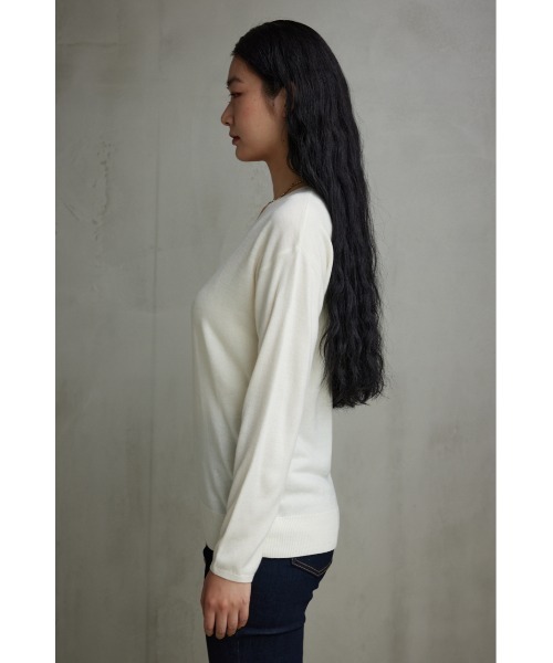 AZUL by moussy(アズールバイマウジー)の「ヌーディー2WAYVネックニットトップス(ニット/セーター・レディース・グレー/オフホワイト/ブルー/ベージュ/ブラック・SMALL/MEDIUM/LARGE)」の10枚目の写真